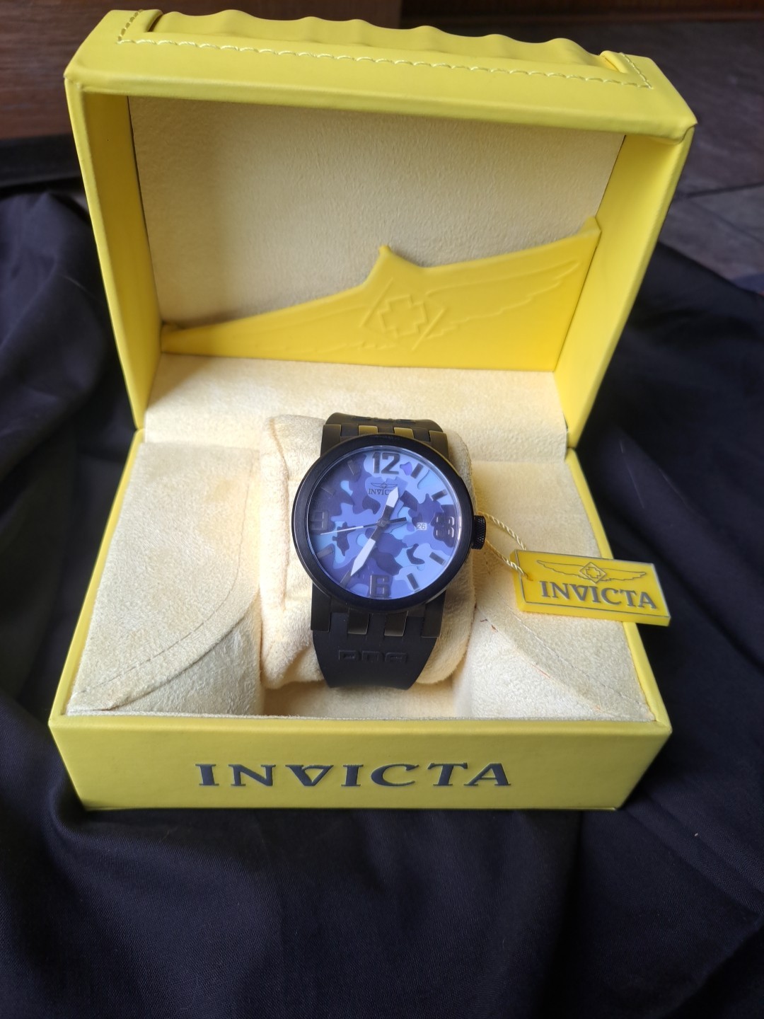 Invicta DNA Sports Camouflage 46mm Men’s Watch Model No. 10460. Swiss Movement