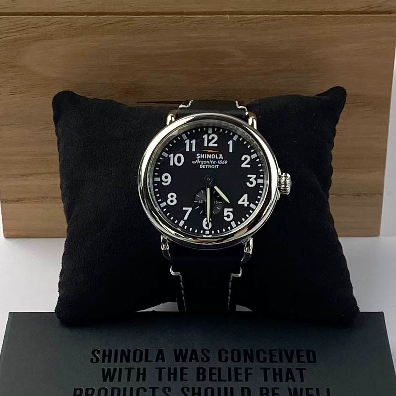 New Shinola The Runwell Men’s Quartz Watch Black Dial Leather Strap 41mm