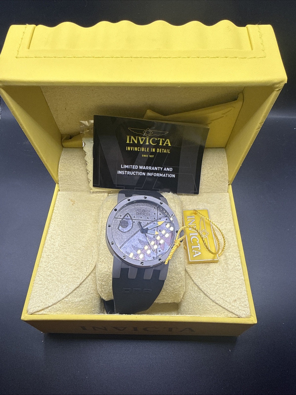 Invicta Men’s DNA Bomber Watch (Model 11651) Shark