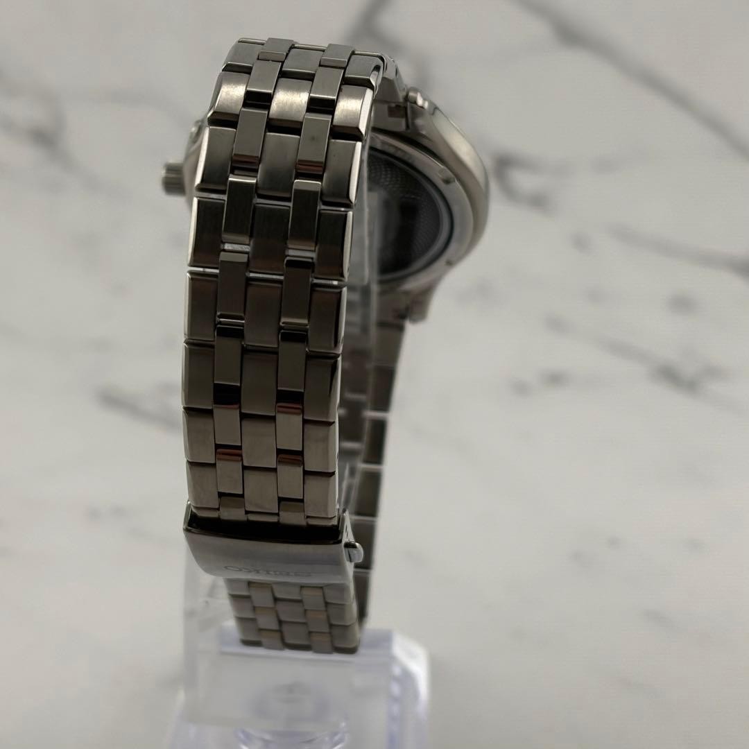 Seiko Dolce SADZ123 38mm 22cm Wrist Solar Radio Controlled Mens Watch Japan