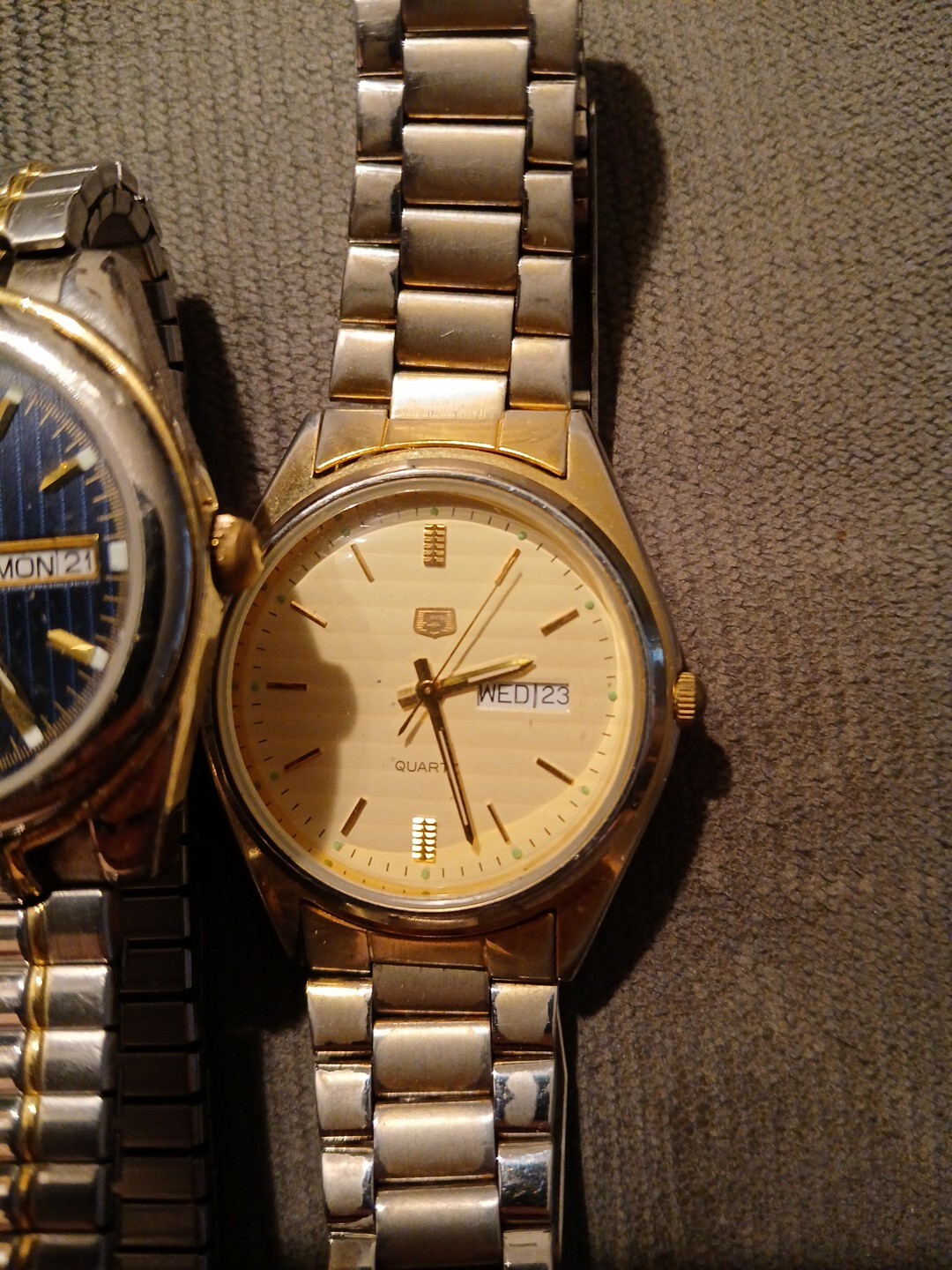 3 Vintage Watches. I Believe They Just Need Batteries. See Pictures