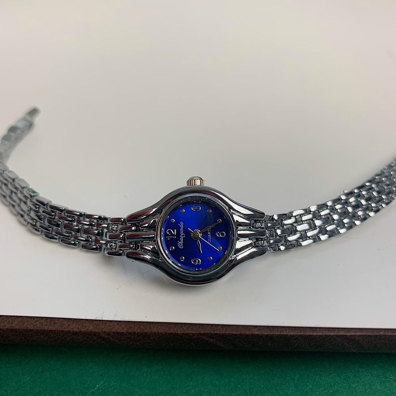 Minimalistic Silver and Blue Face round dainty stainless steel y2k 2000s style w