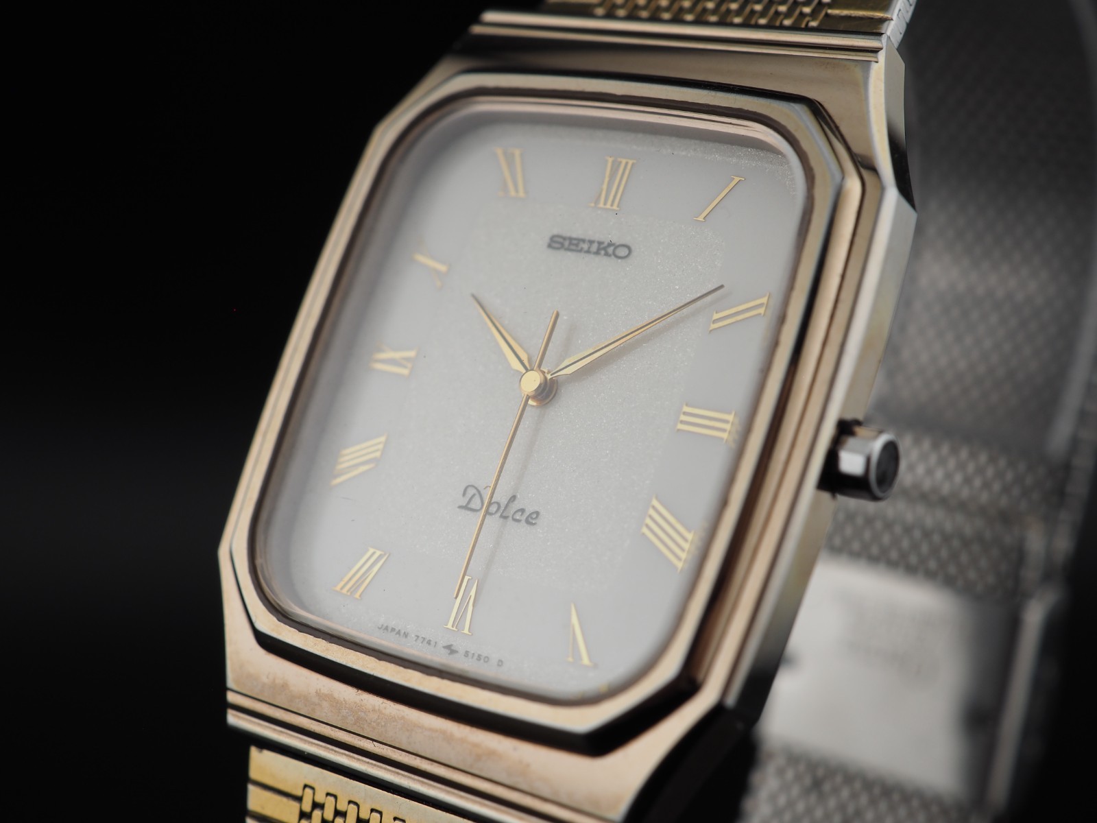 Vintage NEAR MINT Seiko DOLCE 7741-5130 Gold Quartz Mens Watch JAPAN