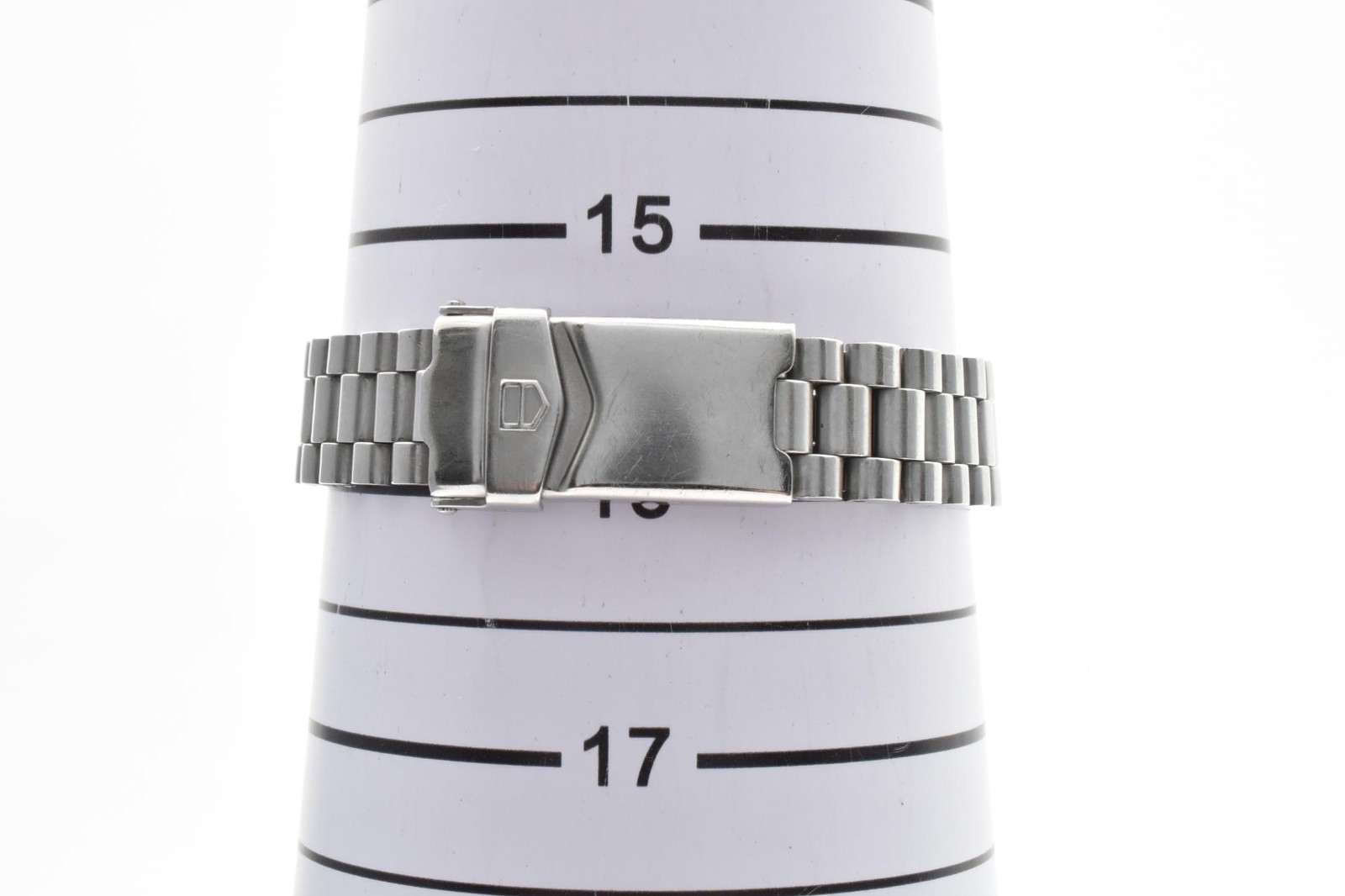 TAG Heuer 2000 962.208-2 Professional Silver Gray Dial Date Quartz Women’s Watch