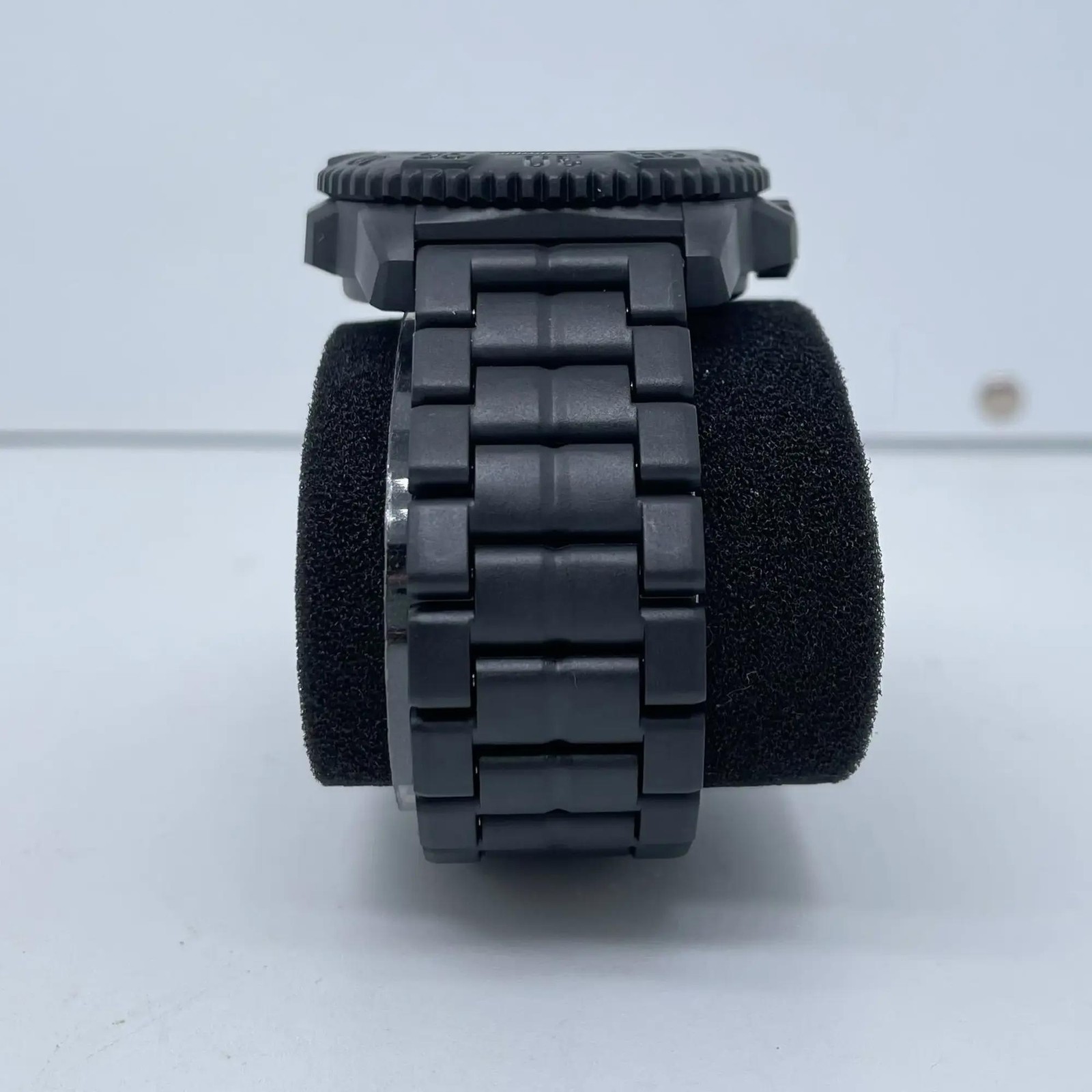 Unworn Luminox XS.3052.BO Navy Seal Colormark 44mm Carbonox Quartz Watch