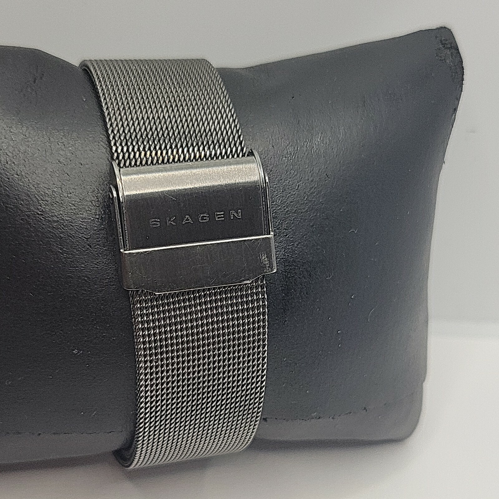 Skagen SKW2120 Women’s Stainless Steel Mesh Analog Dial Quartz Wrist Watch AM613