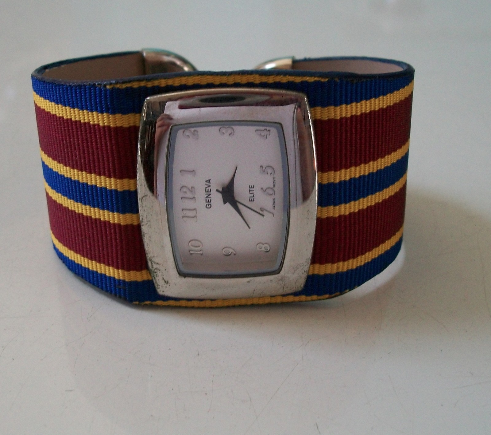 WOMEN’S NUMBER DIAL MULTICOLOR FABRIC FASHION CASUAL BANGLE CUFF WATCH