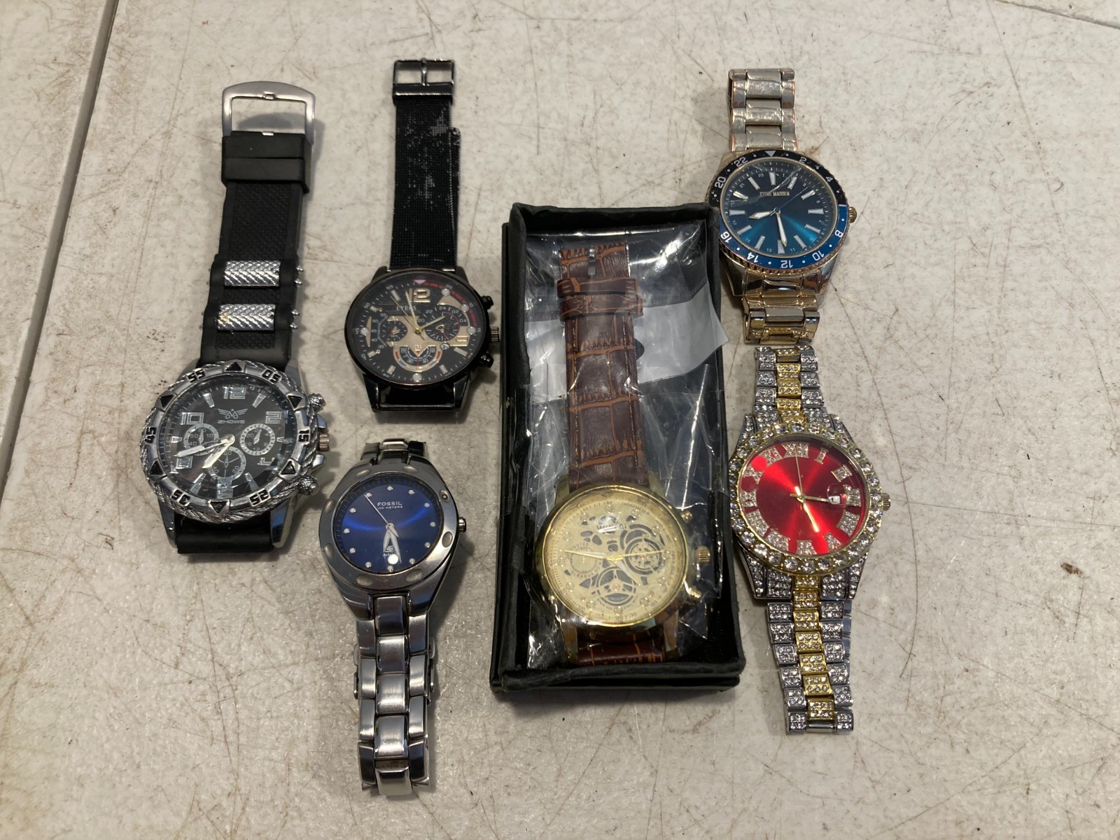 Lot of 6 Men’s Wrist Watches Fossil Steve Madden Leather