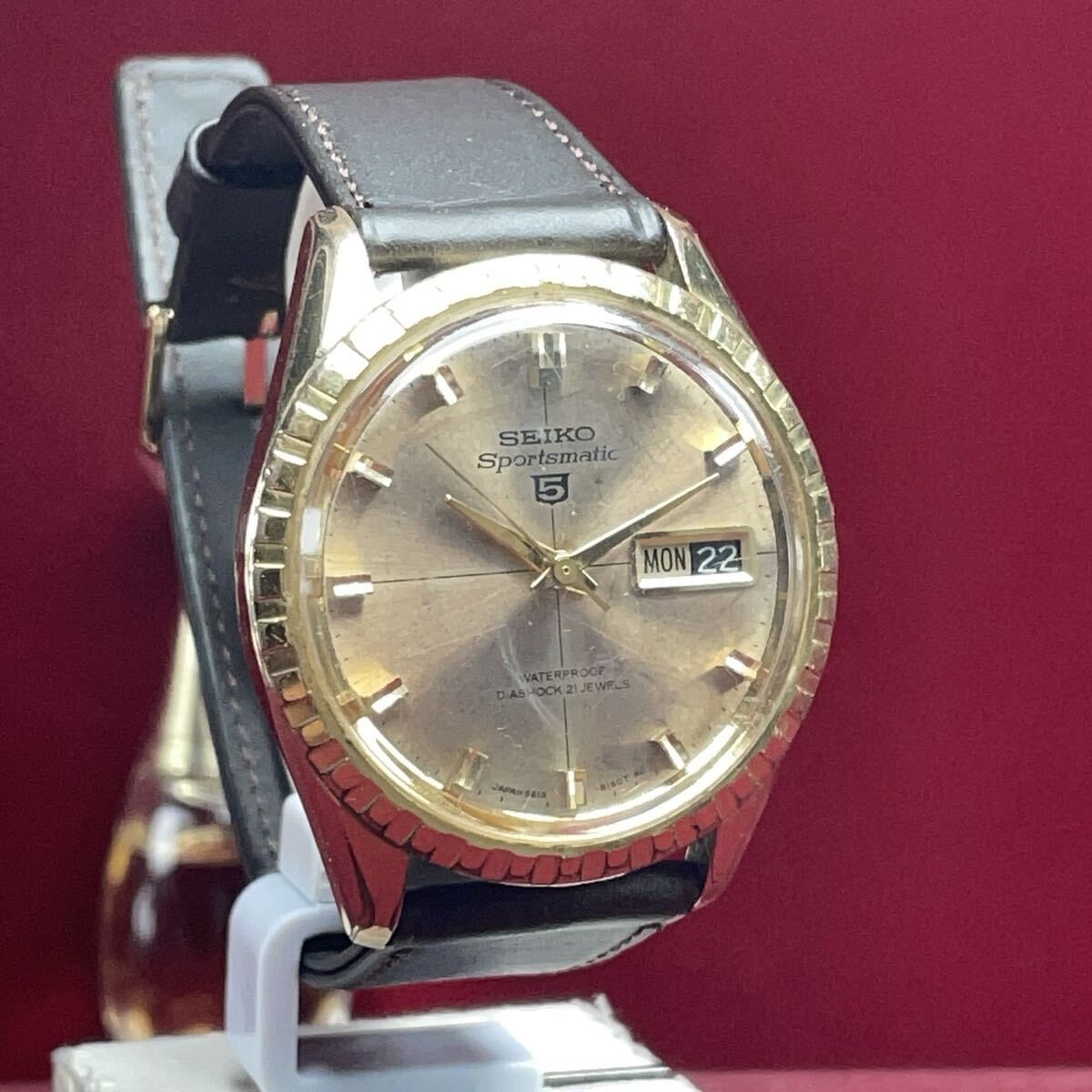 SEIKO 5 Sportsmatic 21J Automatic Day-Date 1966 Gold Dial Vintage Watch