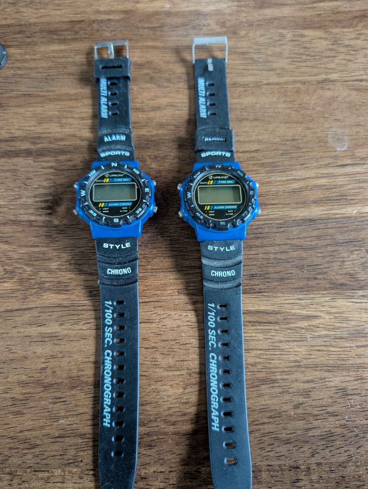 (2)VTG Mens Lifelong Digital Watch – New 80s 90s Sports Blue Alarm Retro 1 new