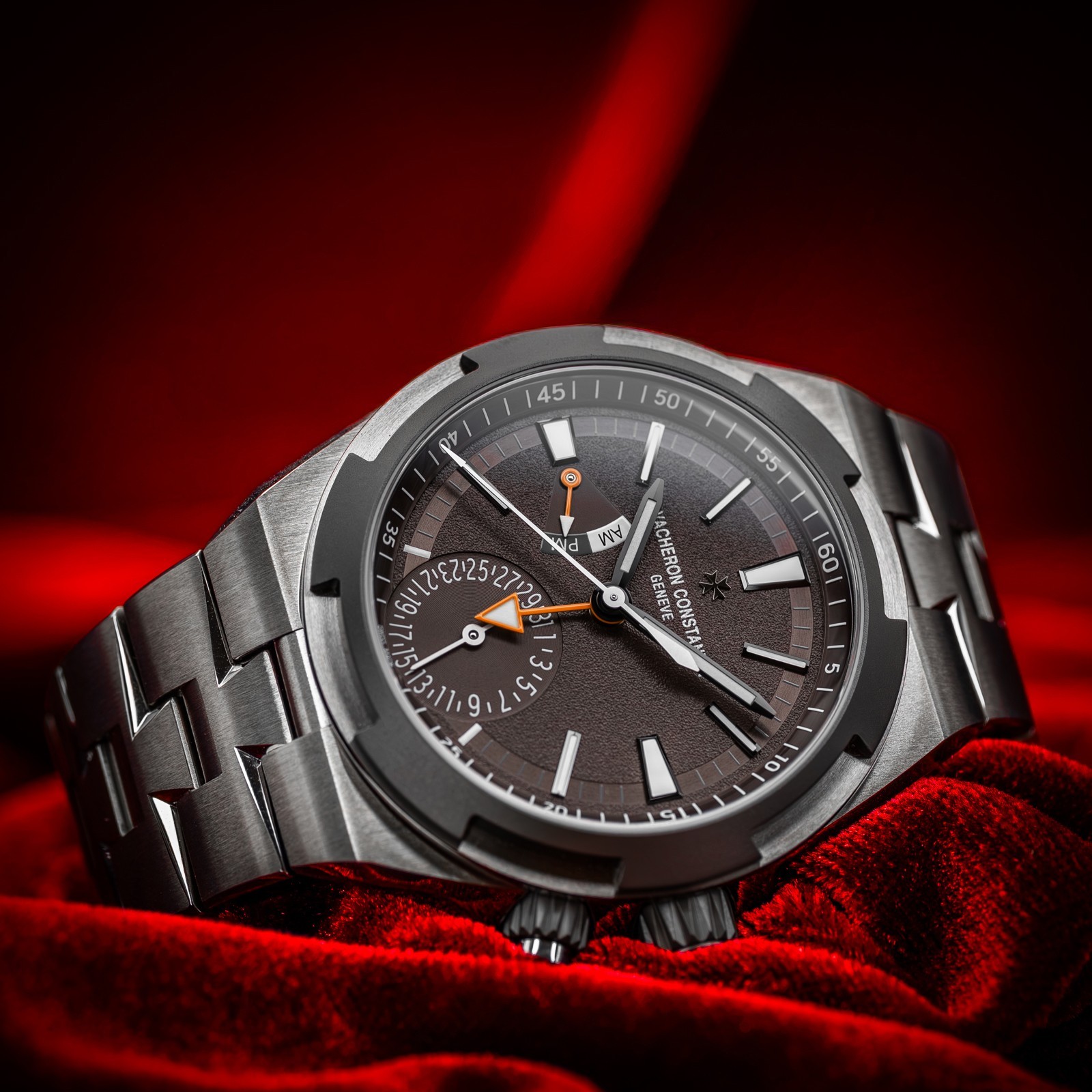 Vacheron Constantin Overseas Dual Time Titanium Brown Dial 41mm 7930V/210T-H072