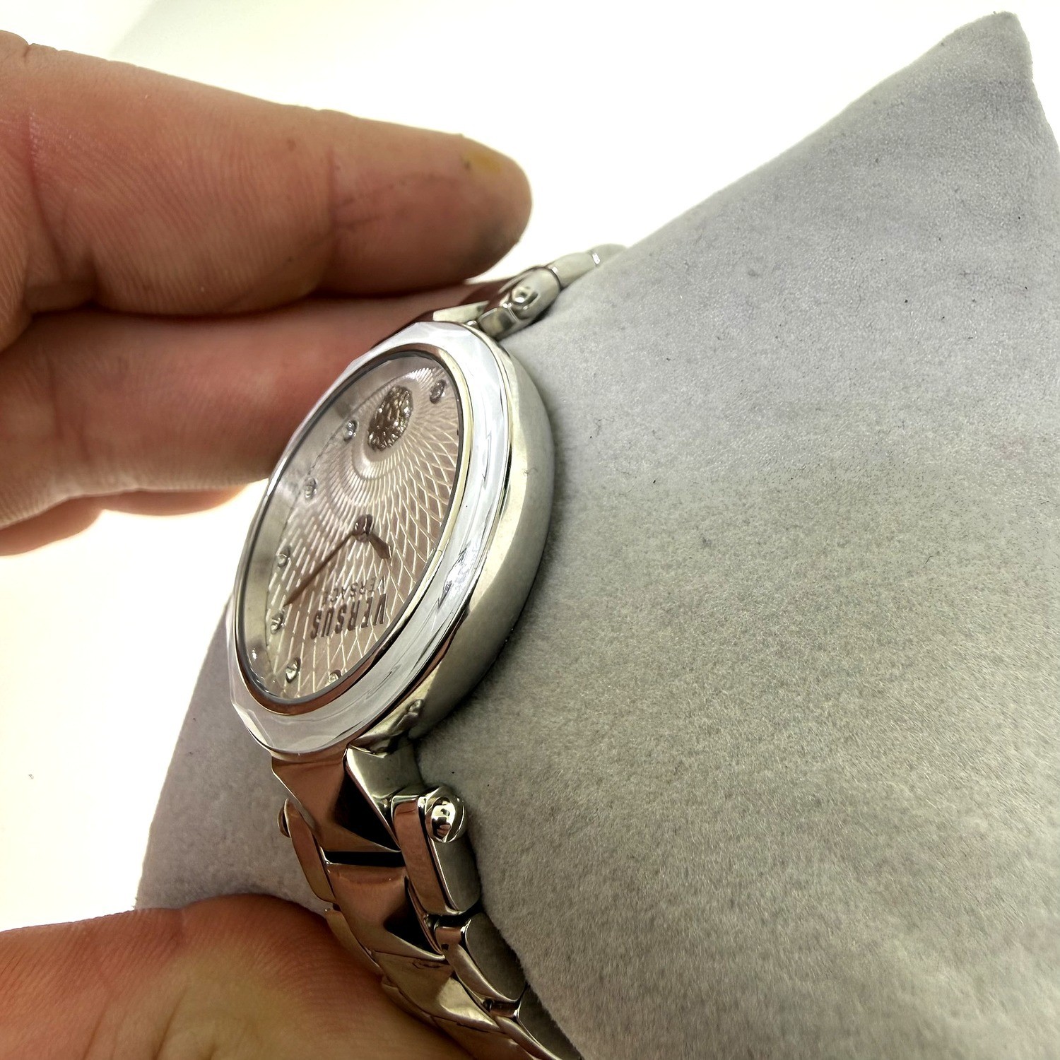 Versus Versace Covent Garden VSPCD4518 Women’s Silver Dial Watch 36mm NEW NOS