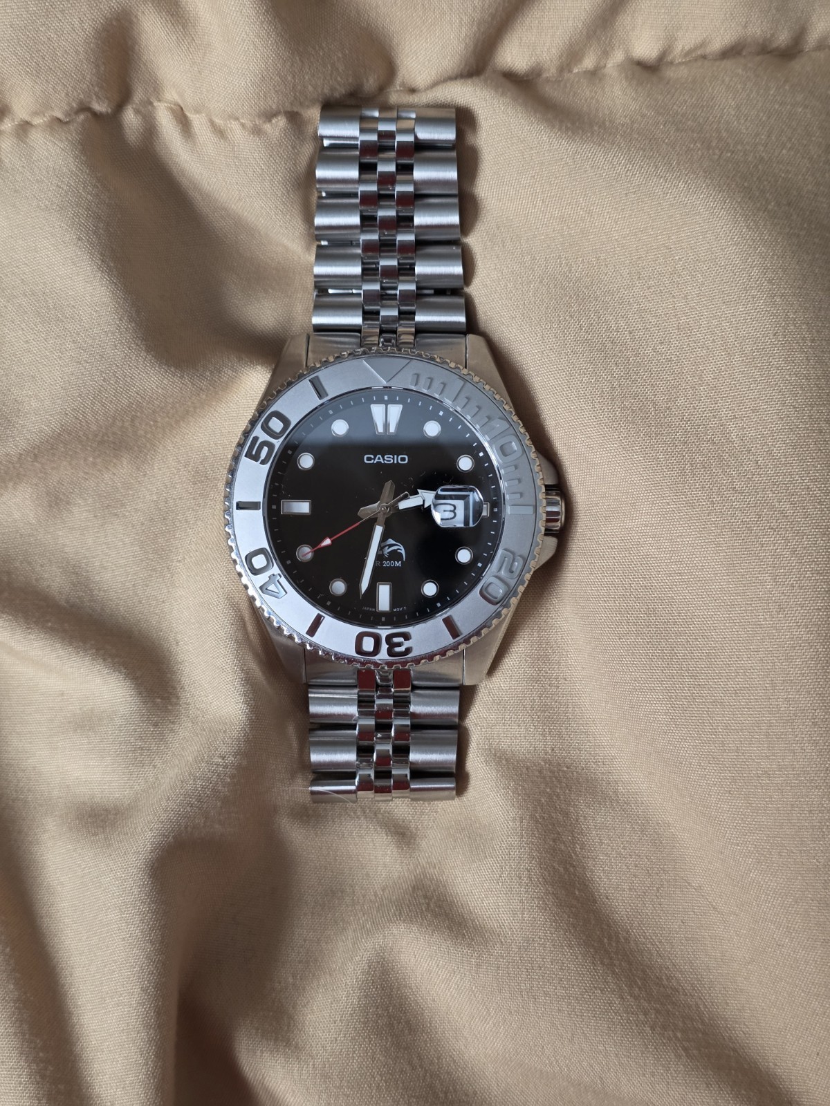 Casio MDV-106 MODDED DURO MARLIN Sapphire w/ Cyclops Silver Yacht-Master Insert