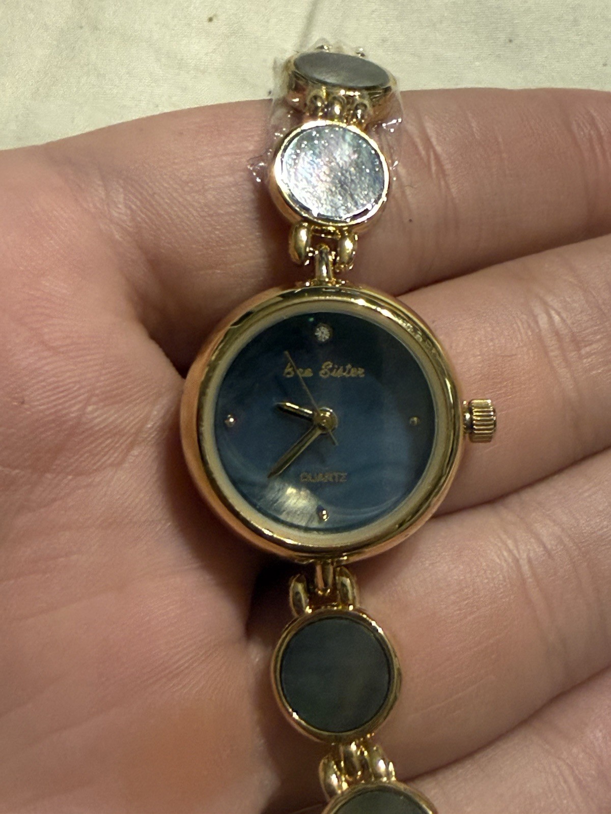Vintage-style Bee Sister (BS) Quartz Watch for Women Stainless Steel Band New