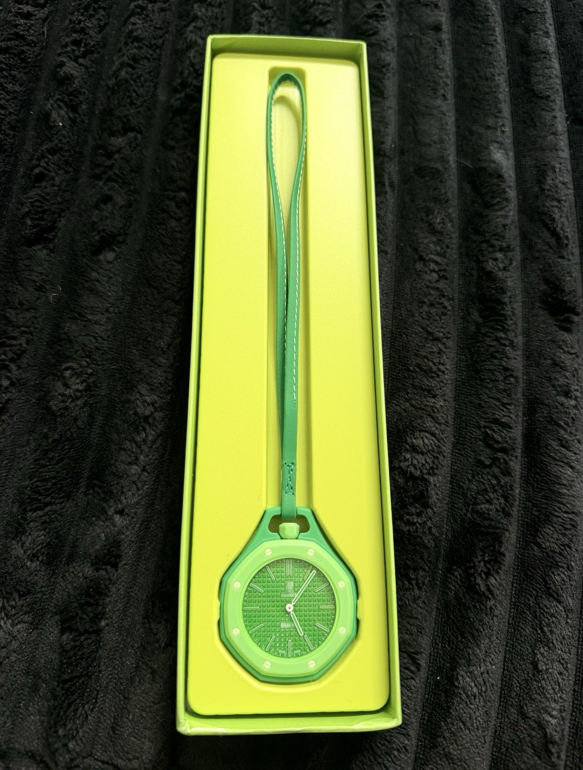 Swatch Regal Pop Lan Ba Swiss Made Quartz 42mm Octagon green Plastic w/