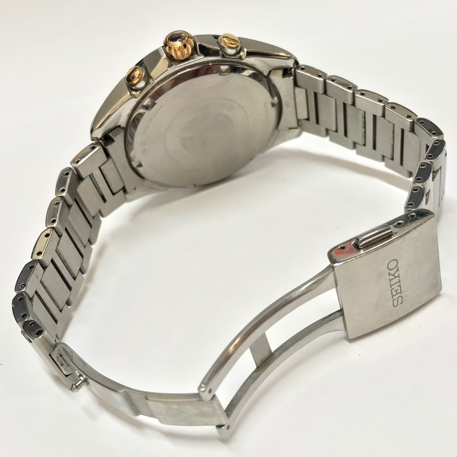 Seiko Astron 8X42 GPS Solar Big-Date Mens Sapphire Set 10 BAR Watch
