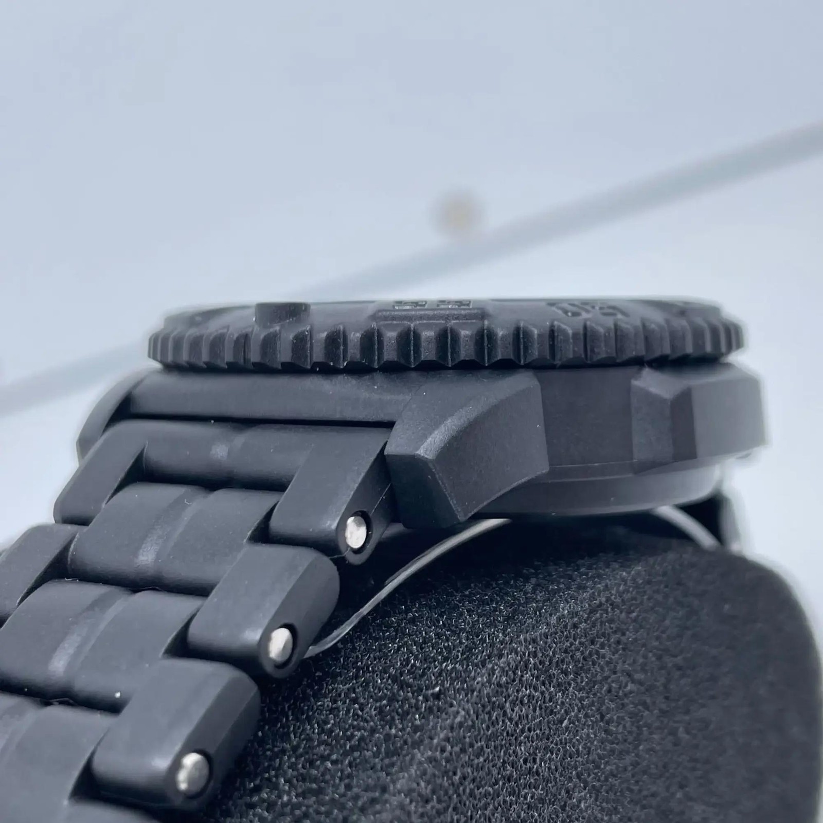 Unworn Luminox XS.3052.BO Navy Seal Colormark 44mm Carbonox Quartz Watch