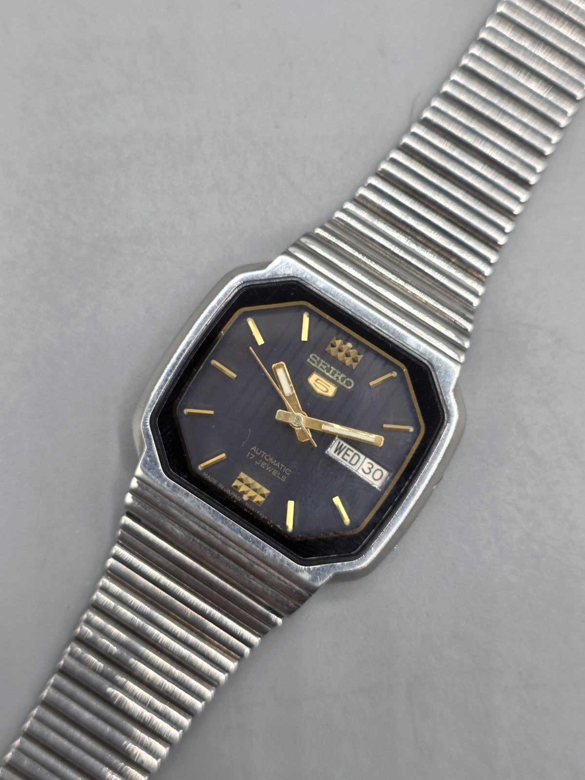 Vintage Seiko 5 Automatic 17 Jewels Octagonal Silver-Tone Case Black Dial Watch