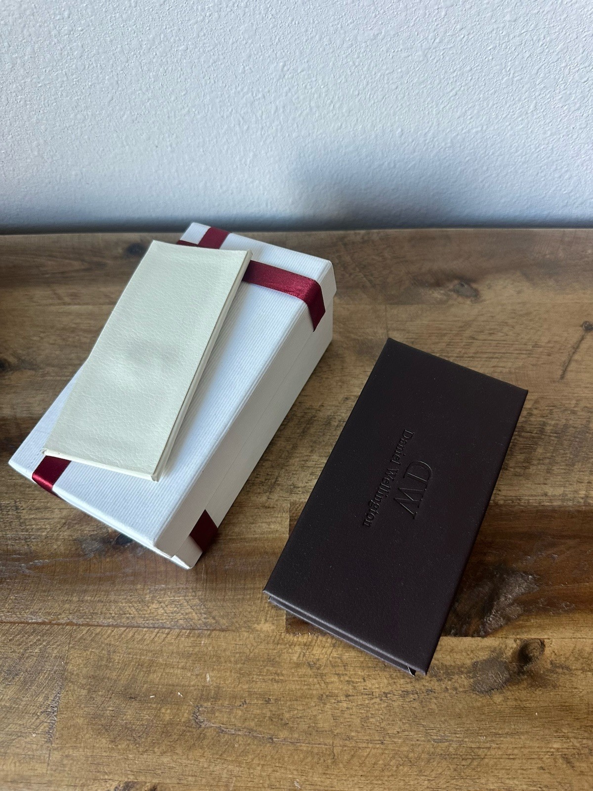 authentic Daniel Wellington Women’s Watch with Brown Leather Band NEW