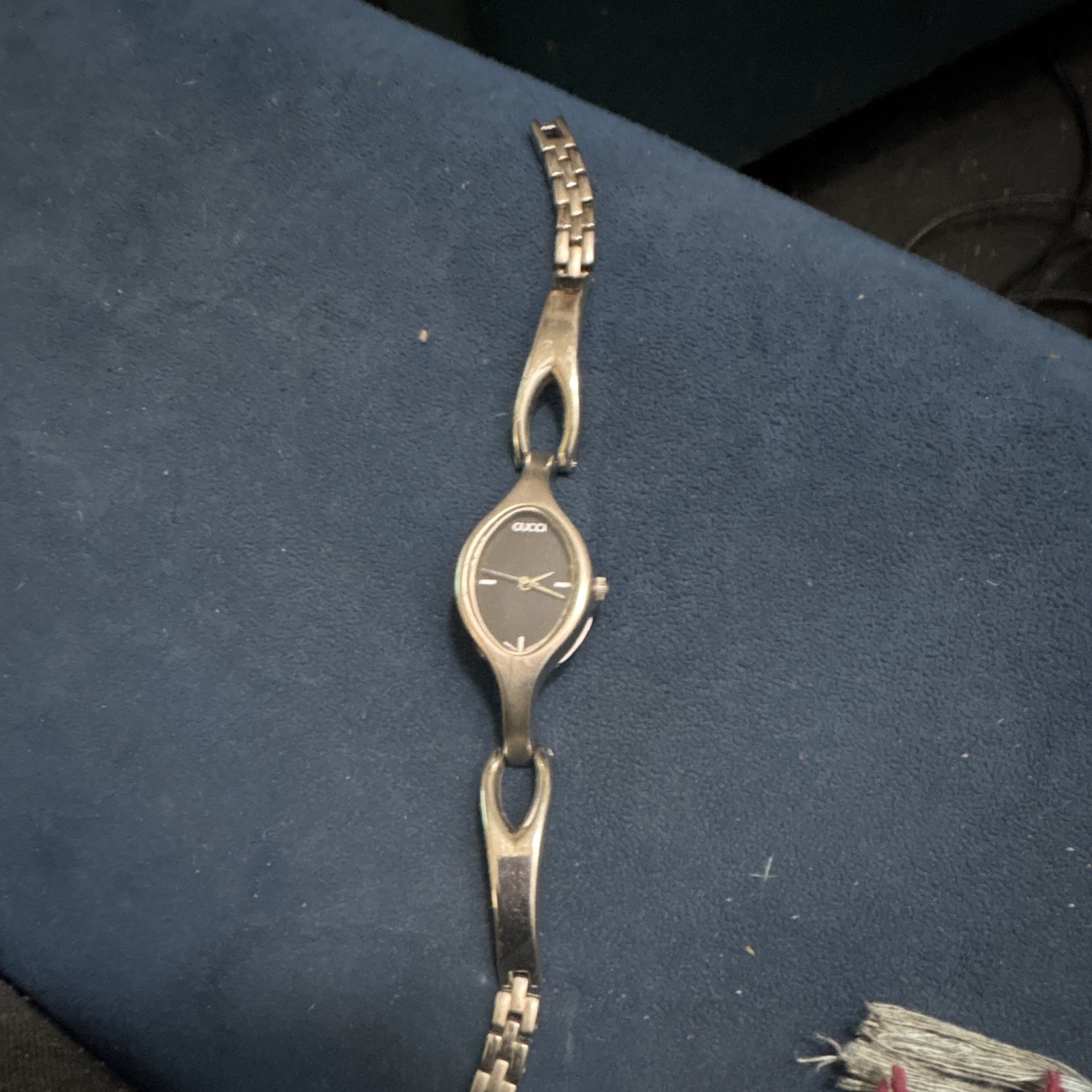 Gucci Women’s Oval Dress Watch Black Dial Quartz Stainless Steel Bracelet