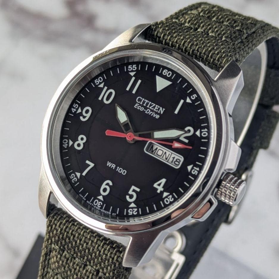 CITIZEN Eco-Drive BM8180-03E Solar Black Dial Stainless Steel Wristwatch Used