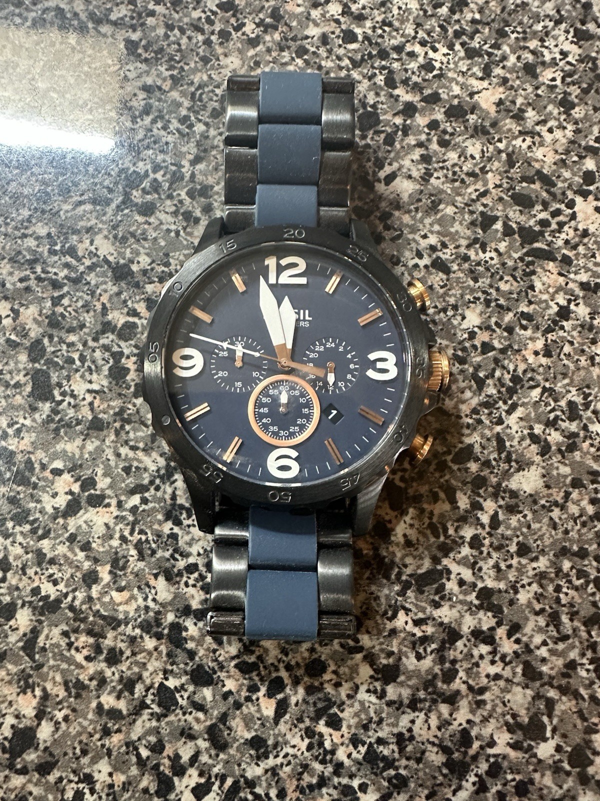 Fossil Men’s Chronograph Quartz Watch Blue Dial Black Case 10 ATM Blue/Black