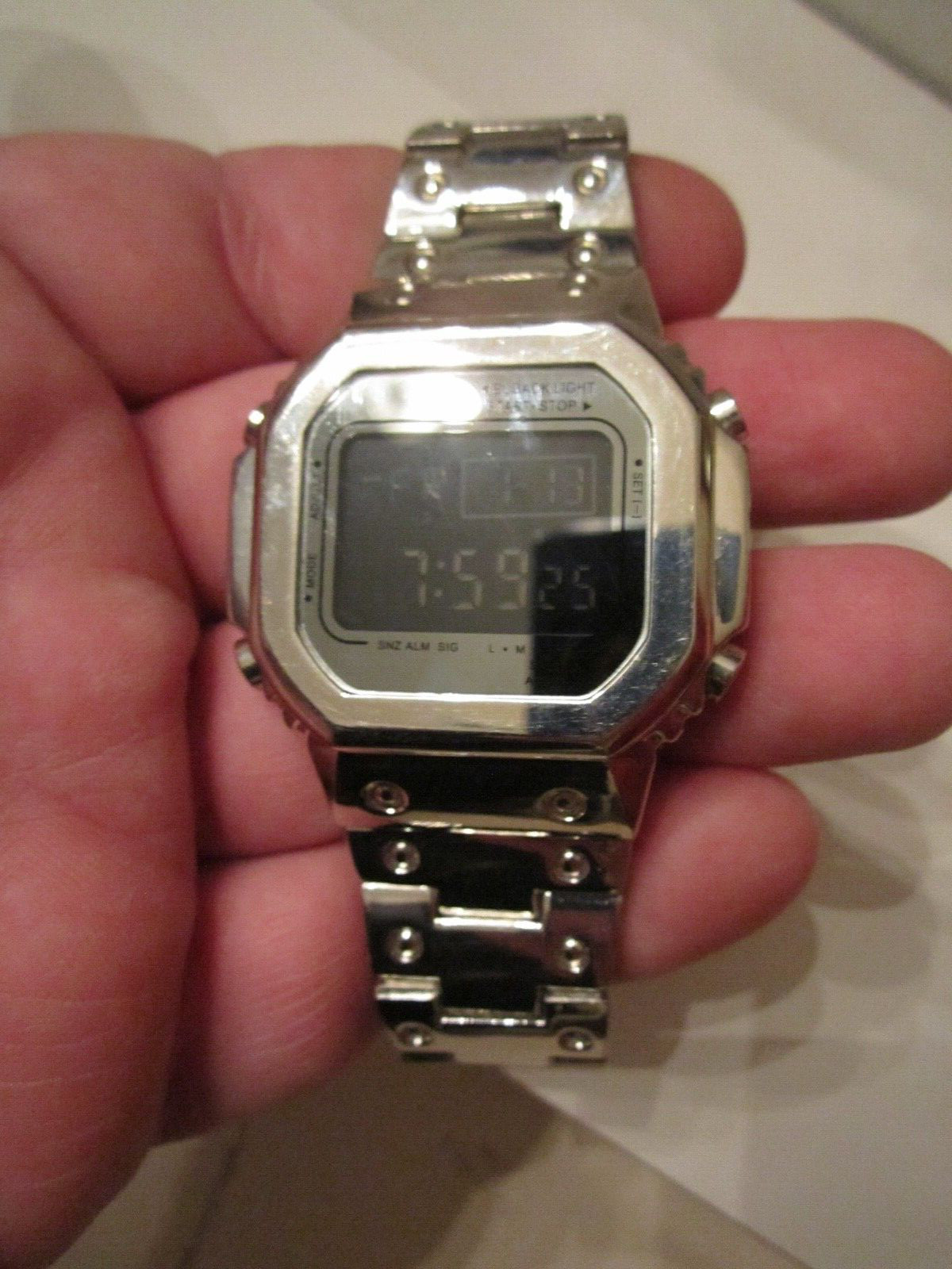SNOOZE ALARM WATCH NO BRAND NAME SHINY METAL – BBA-23