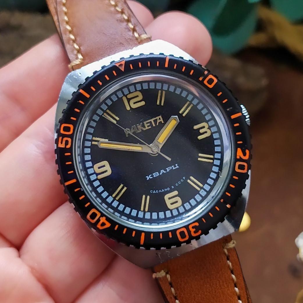 Watch Raketa Quartz USSR 3056A Vintage men’s wrist watch Soviet Watch