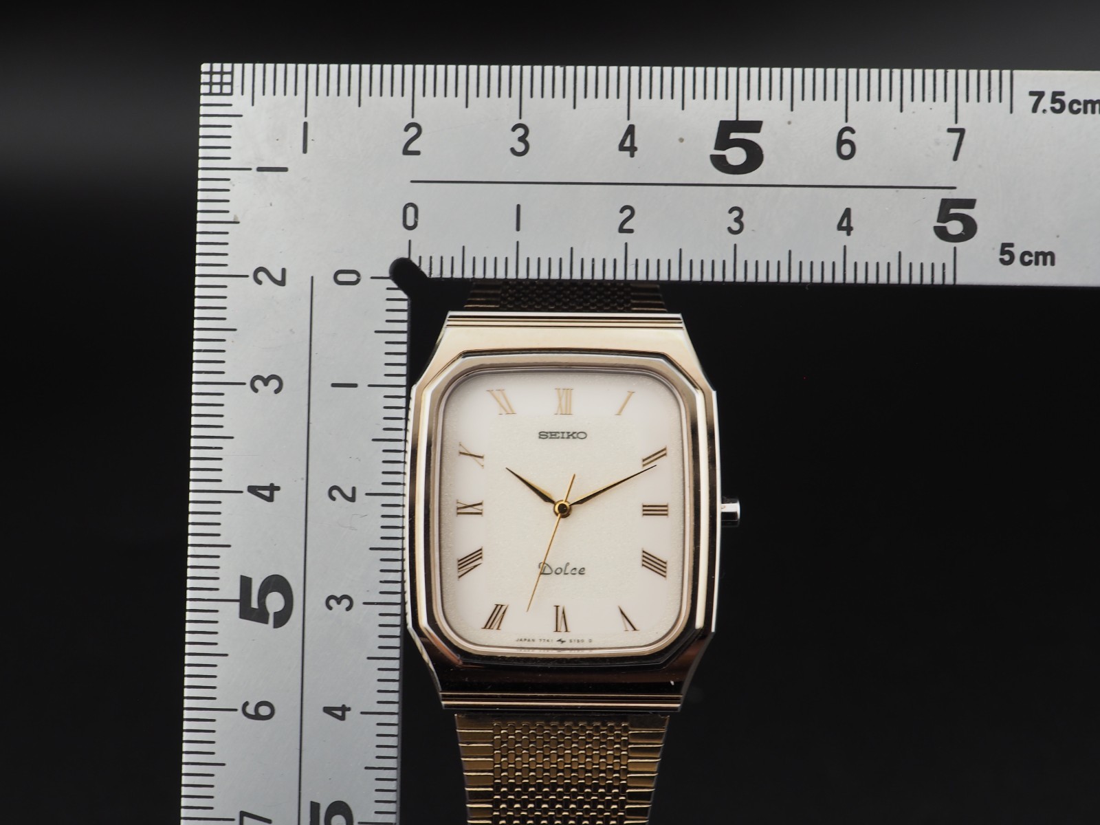 Vintage NEAR MINT Seiko DOLCE 7741-5130 Gold Quartz Mens Watch JAPAN