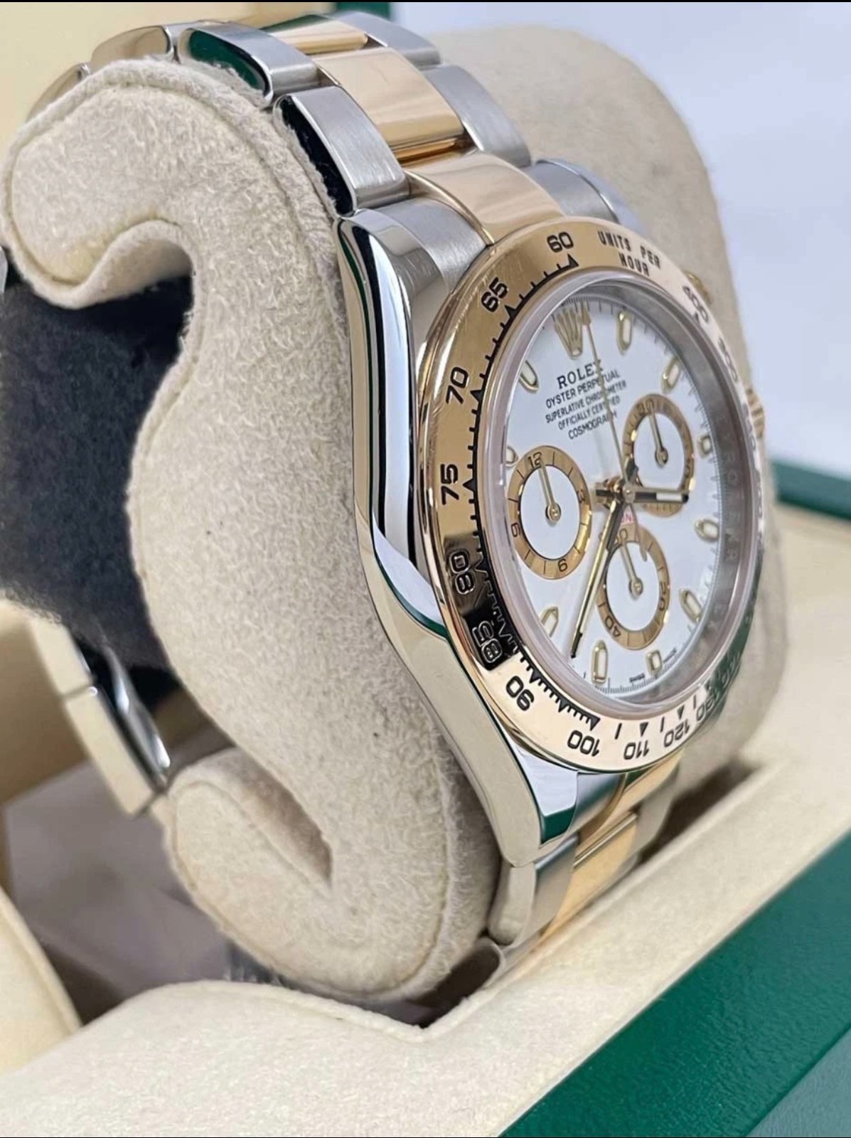 Rolex Daytona 116503 18k White Dial – BOX & PAPERS – Near Mint