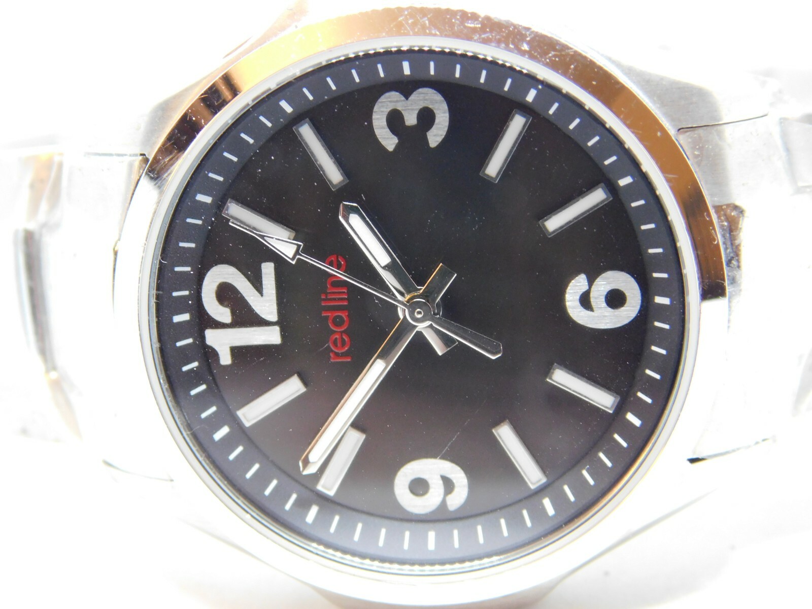 Red Line Mineral Crystal All Stainless Steel Quartz Analog Men’s Watch