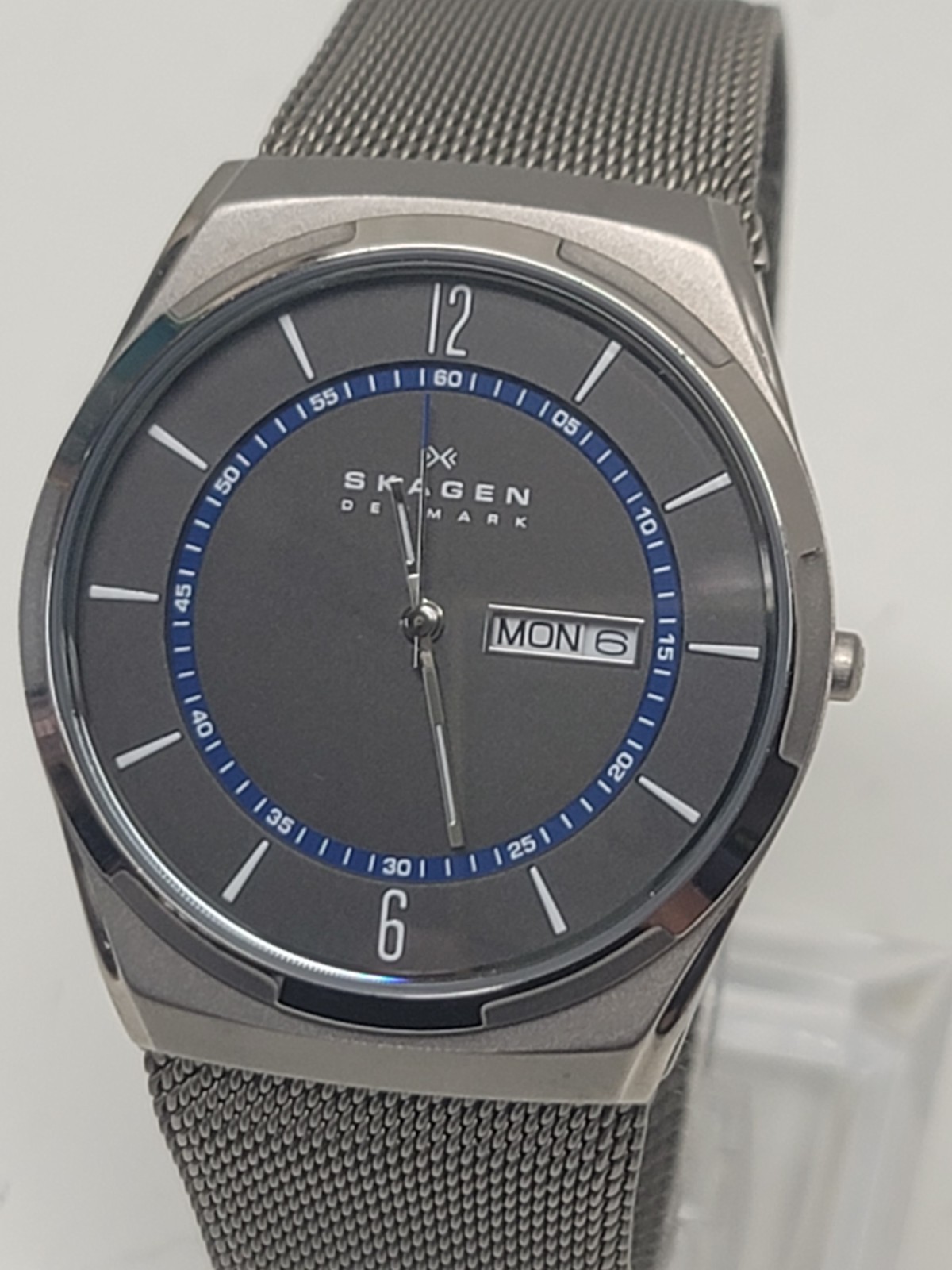 Skagen SKW6078 Melbye Mens Watch Titanium Case Super Hardened Mineral Crystal