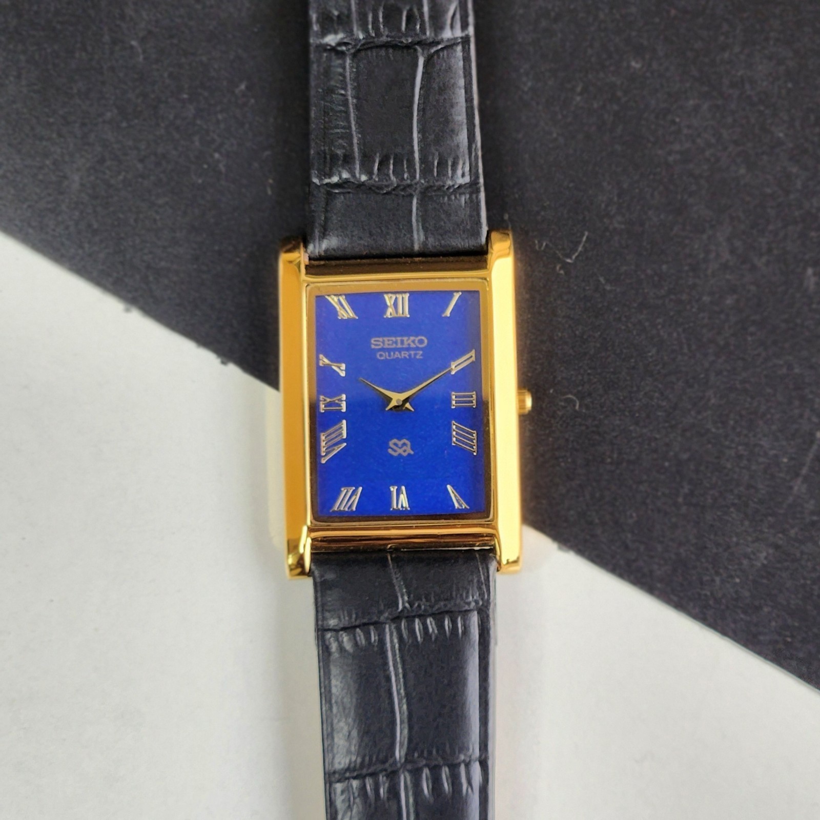 Vintage Seiko Slim Tank Quartz Men’s Dress Watch Blue Dial Classic Free Ship
