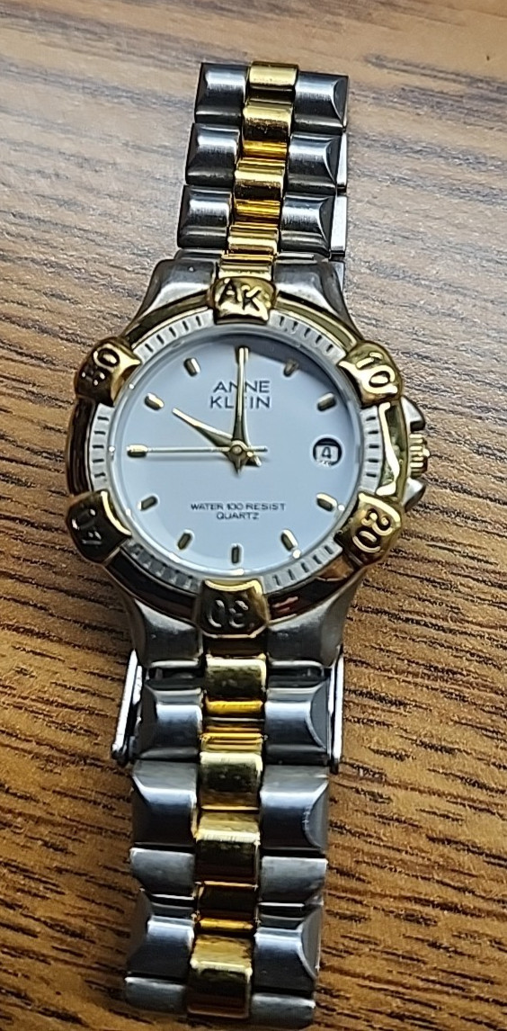 ANNE KLEIN 2 TONE LADIES GOLD FACE DATE WATCH 2 TONE BRACELET BAND UNTESTED