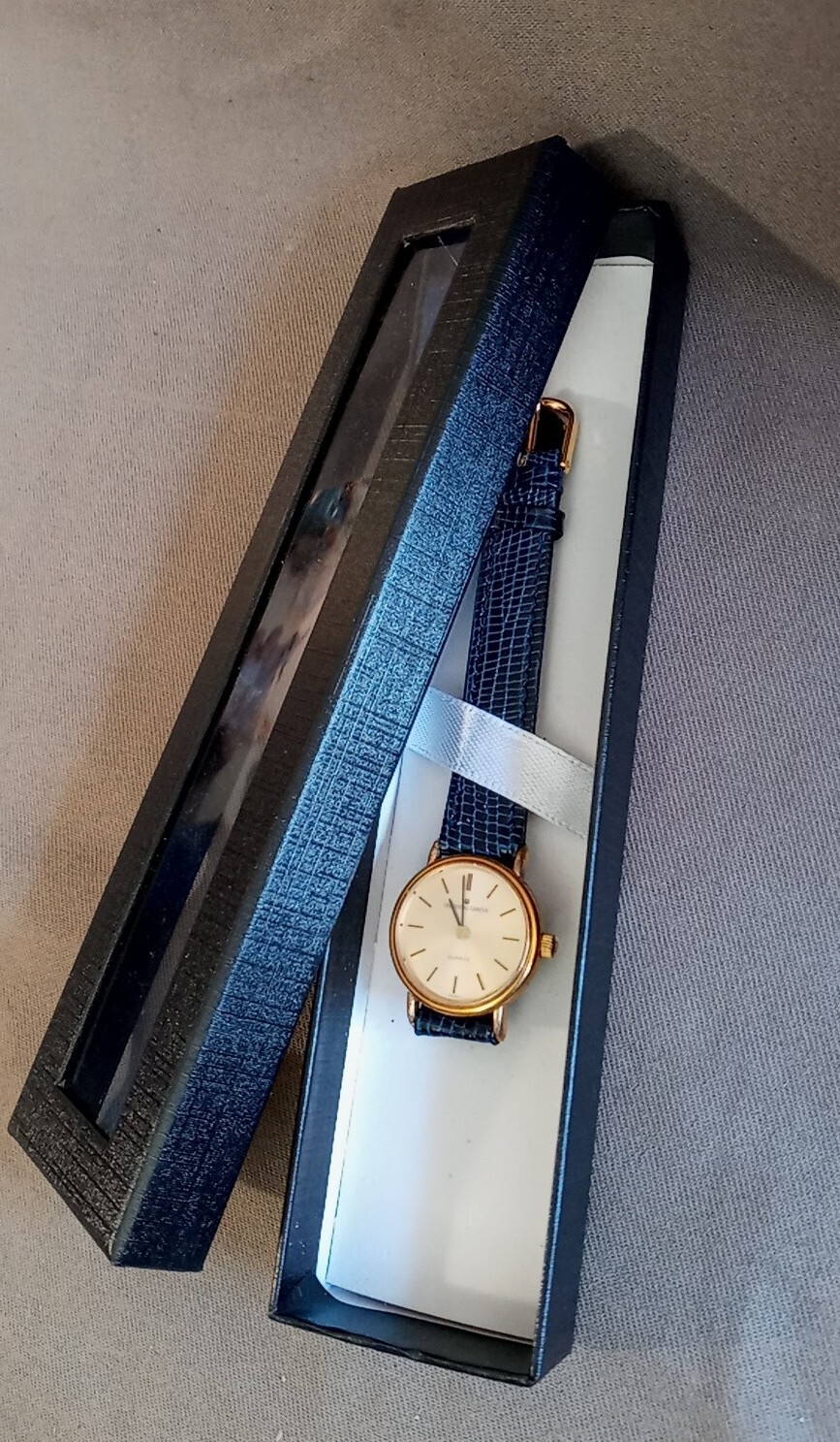 UNIVERSAL GENEVE 543.722 GOLD PLATED 23.5MM WOMEN’S SWISS MADE QUARTZ WATCH RUNS