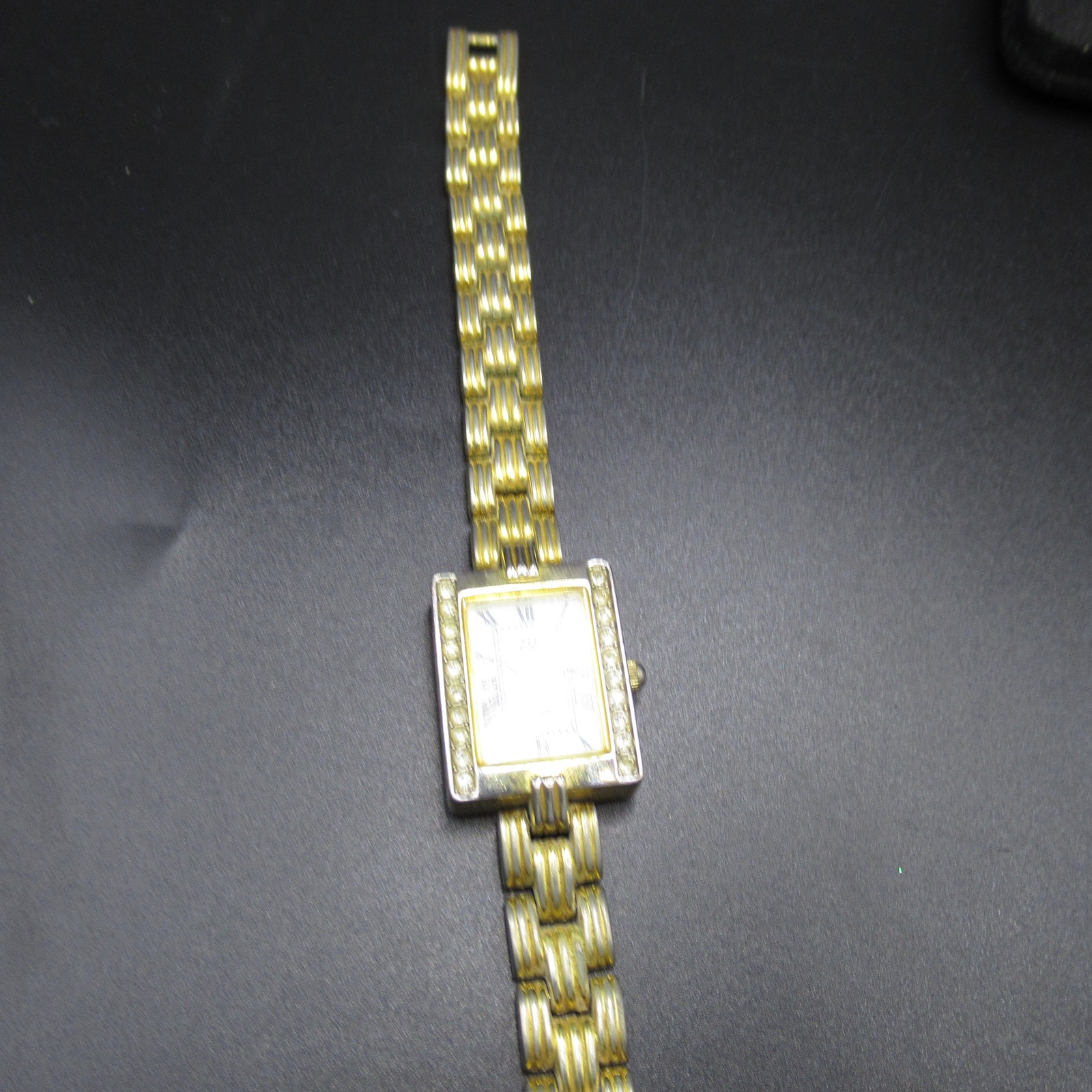 Elegant GJ/EJ Quartz Women’s Watch Gold-Tone Two-Tone Crystal Bezel Rectangle