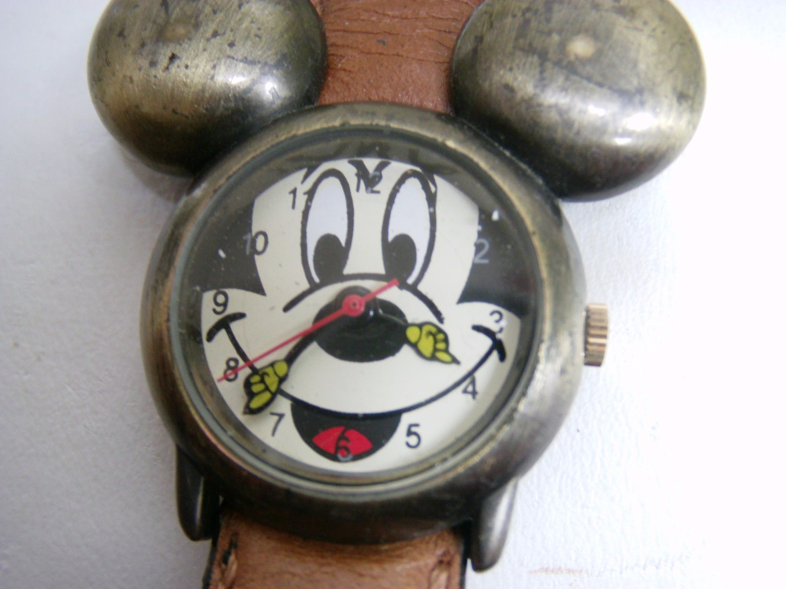 MICKEY MOUSE WATCH QUARTZ MOVEMENT MADE IN SINGAPORE