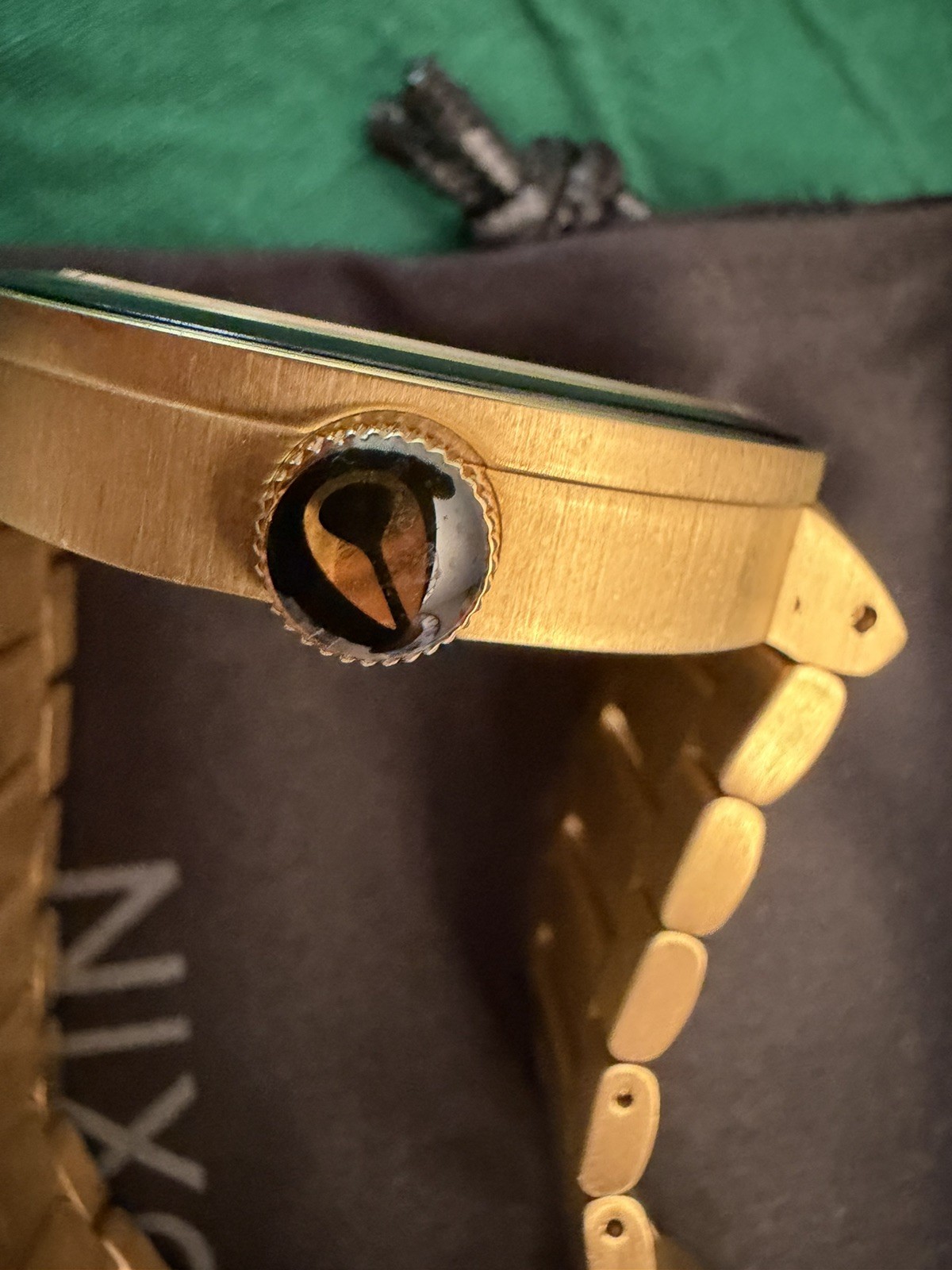 Nixon – The Capital Automatic Watch – Gold – Excellent Condition – Rare