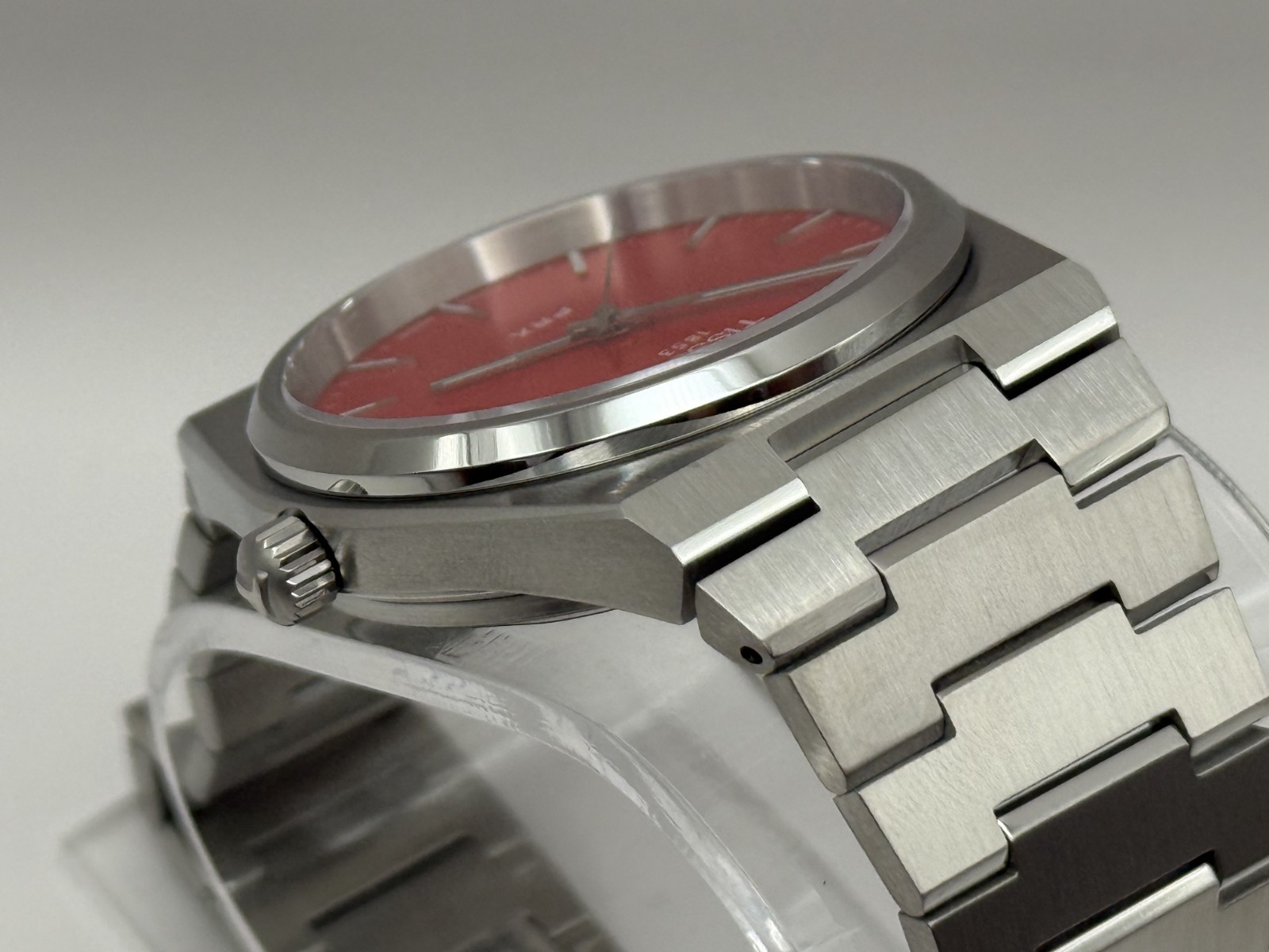 Tissot PRX 40mm Red Dial Stainless steel Adults Watch T137.410.11.421.00