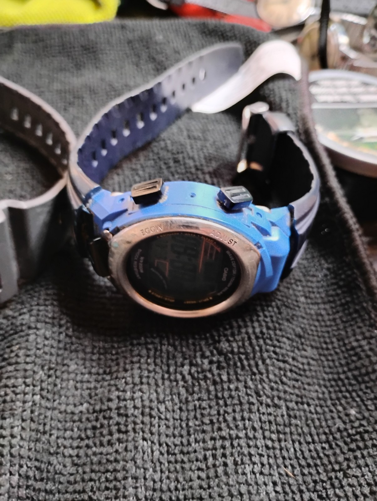 Lot of 4 Vintage/Sports Watches – Casio & Lifelong – For Parts/Repair