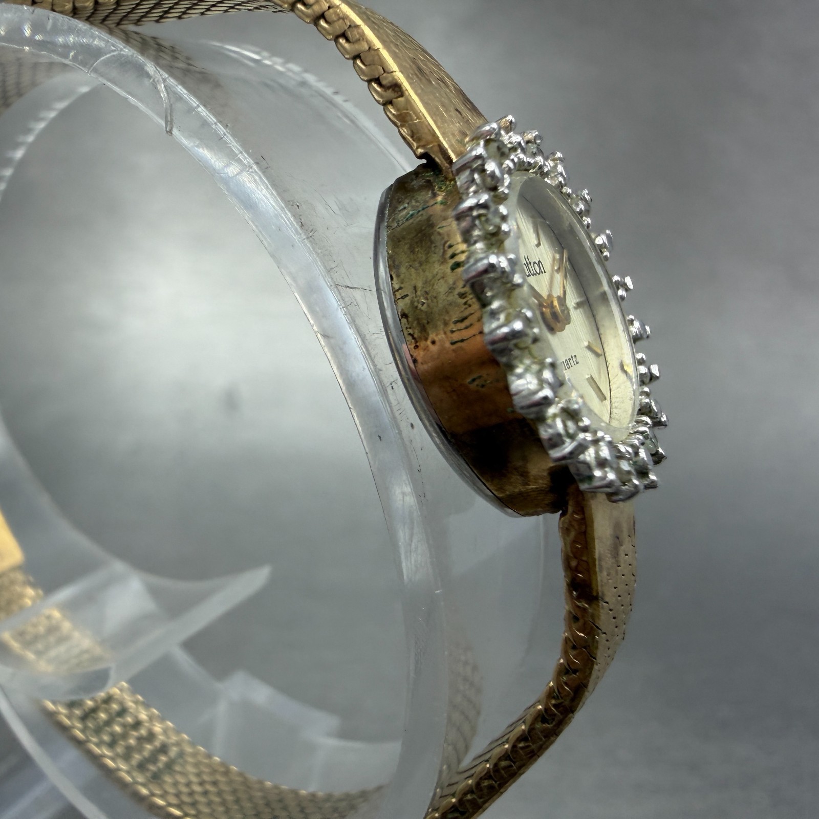 Sutton Watch Women 14mm Champagne Dial Gold Tone Diamond Bezel New Battery VTG