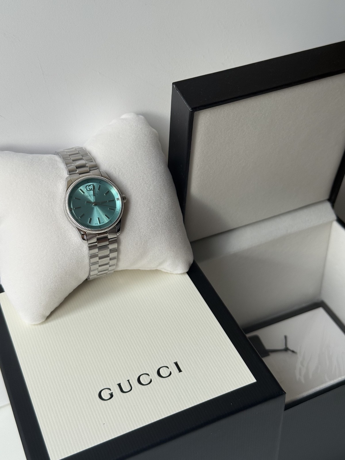 GUCCI Diamantissima 27MM. MOP Dial BLK Leather Women’s Watch YA141505