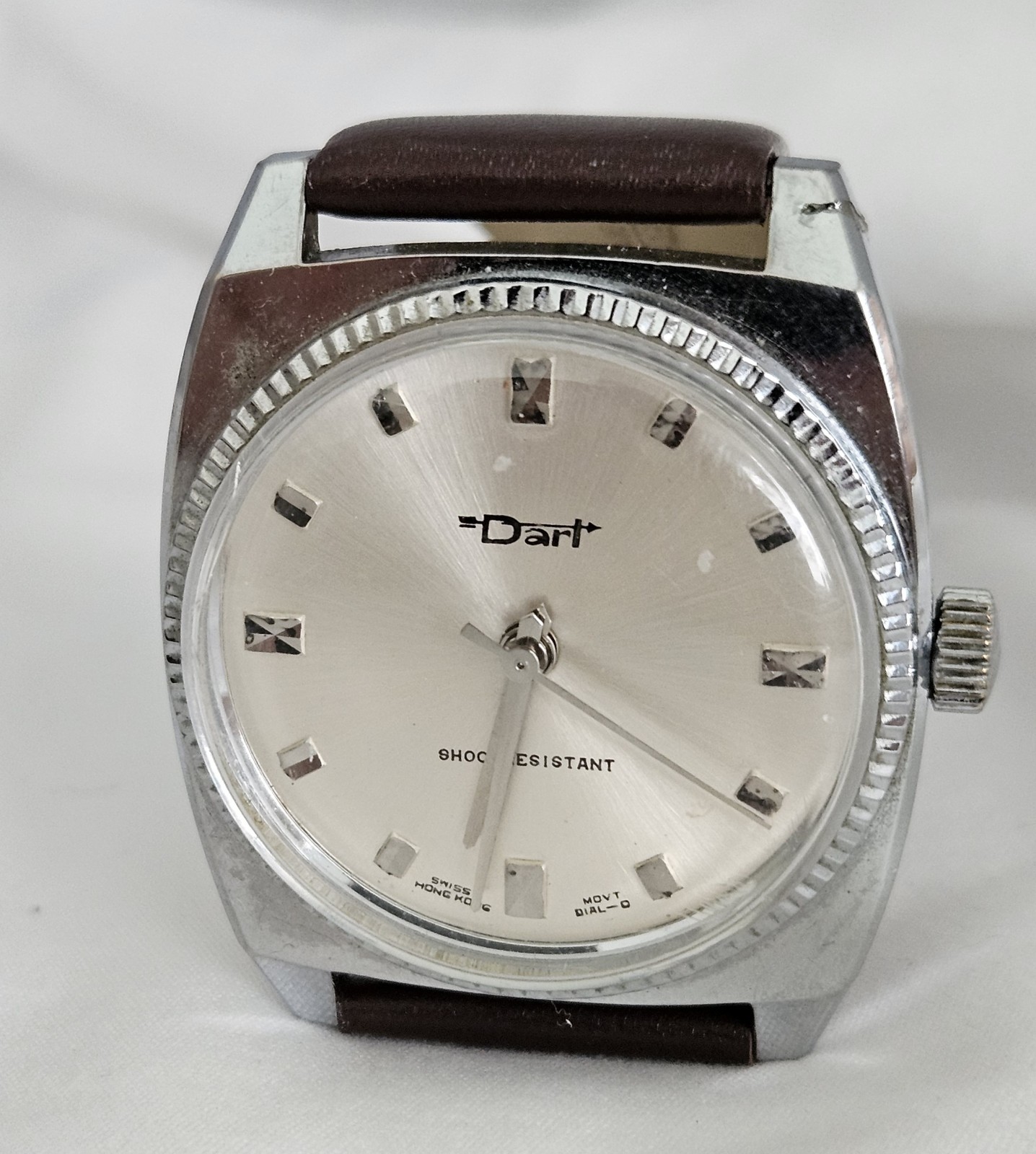 MEN’S 70’S DART HONG KONG MADE MECHANICAL SHOCK RESISTANT SILVER TONE WRISTWATCH