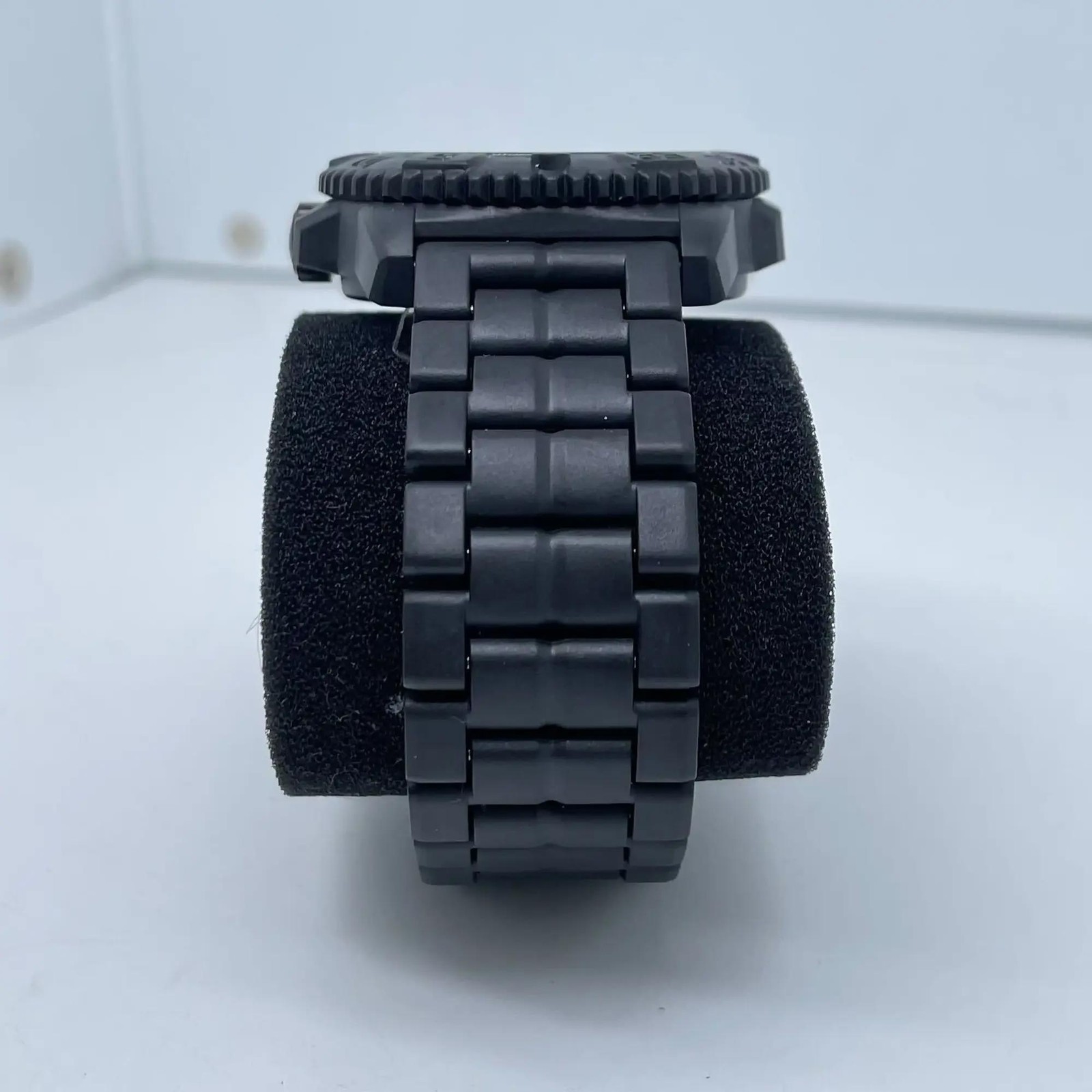 Unworn Luminox XS.3052.BO Navy Seal Colormark 44mm Carbonox Quartz Watch