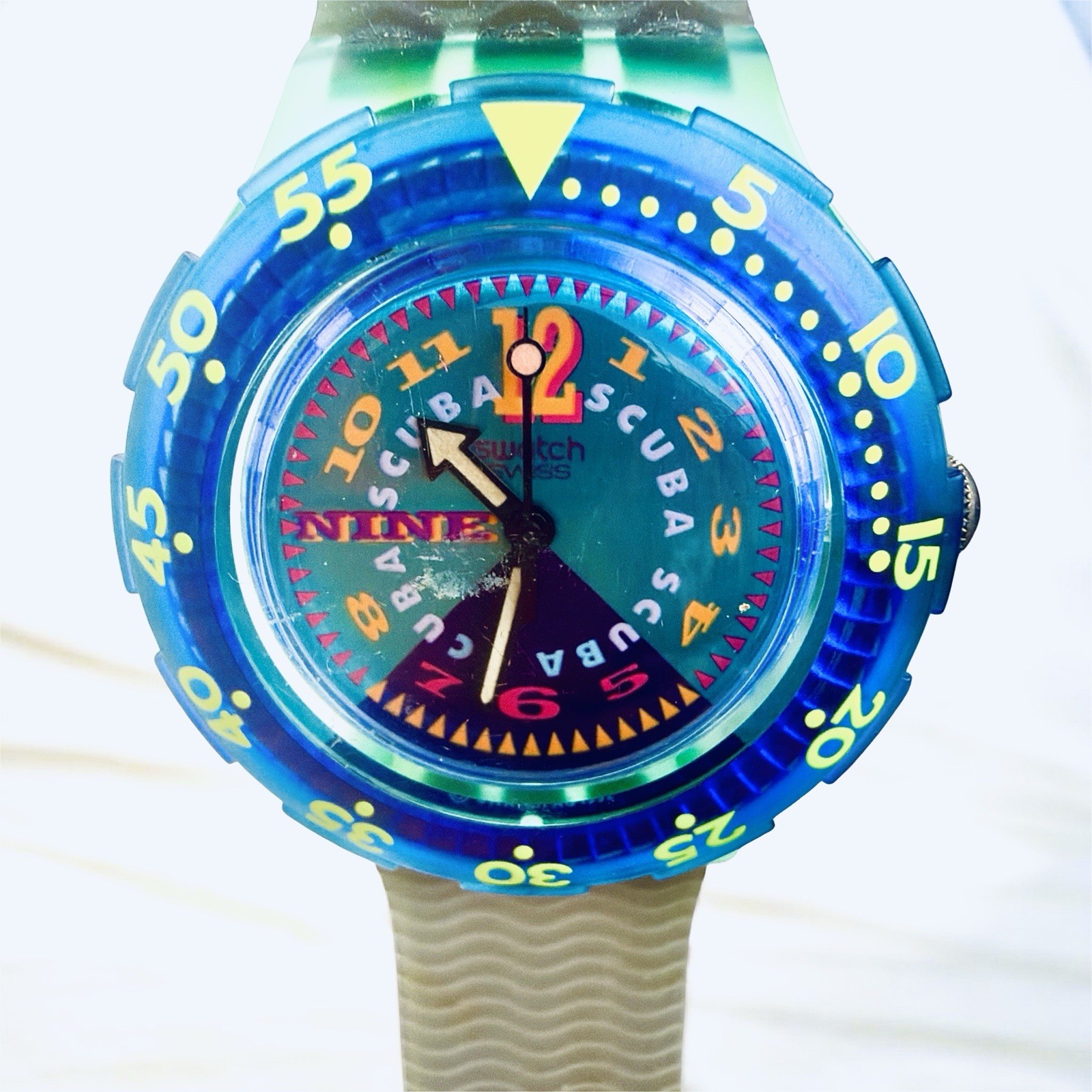 Swatch Watch Bermuda Triangle SDN106 1993 Scuba 200 Divers Swiss Made Quartz NOS
