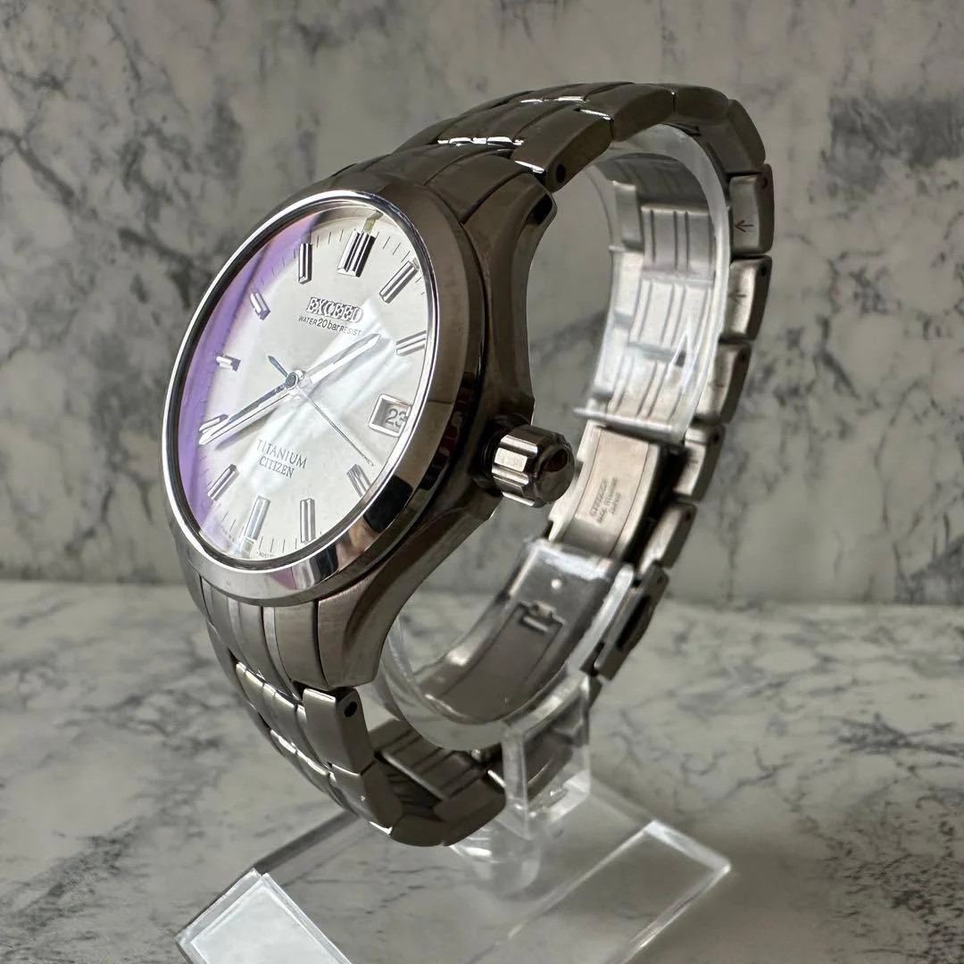 CITIZEN EXCEED 0312-H02578 Titanium Quartz 1.38in Mens Watch Pre-owned